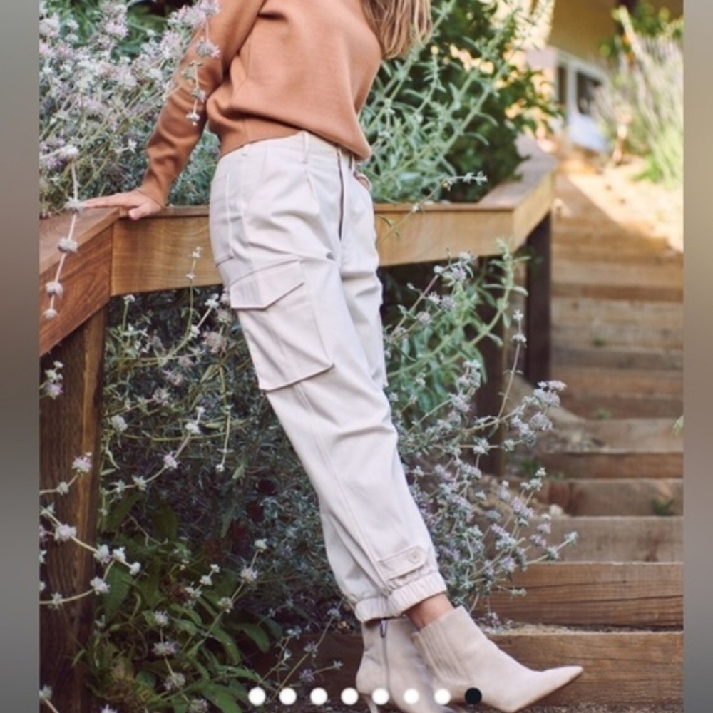 NWT Monrow Pleated Cargo Jogger Pants Bone Cream Size M